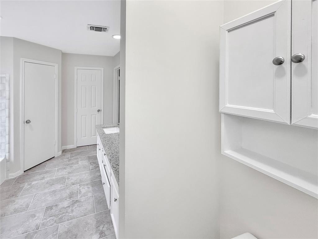9510 Walnut Glen Drive, Houston, Texas image 20