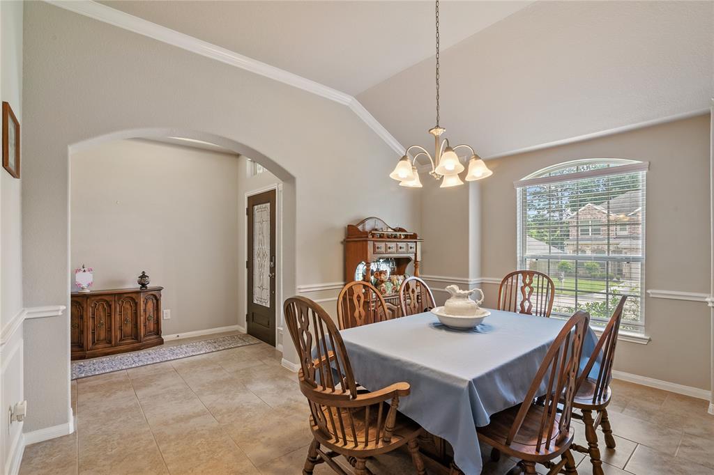 3733 Whisper Walk