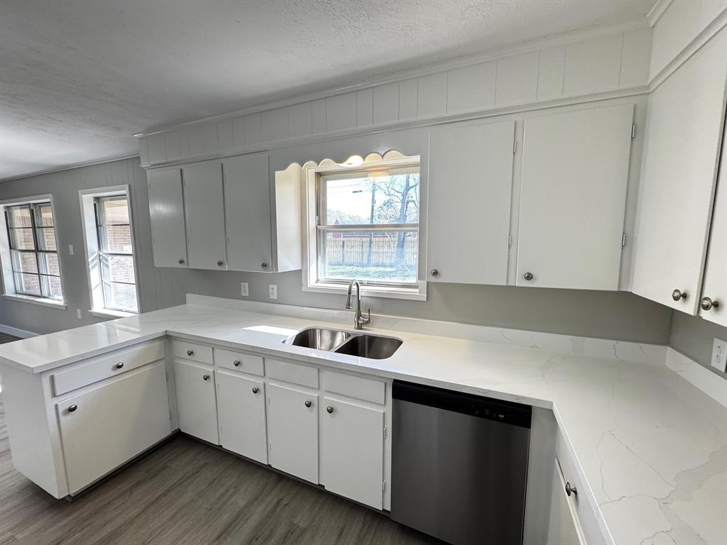 2005 Olive Street, Baytown, Texas image 12