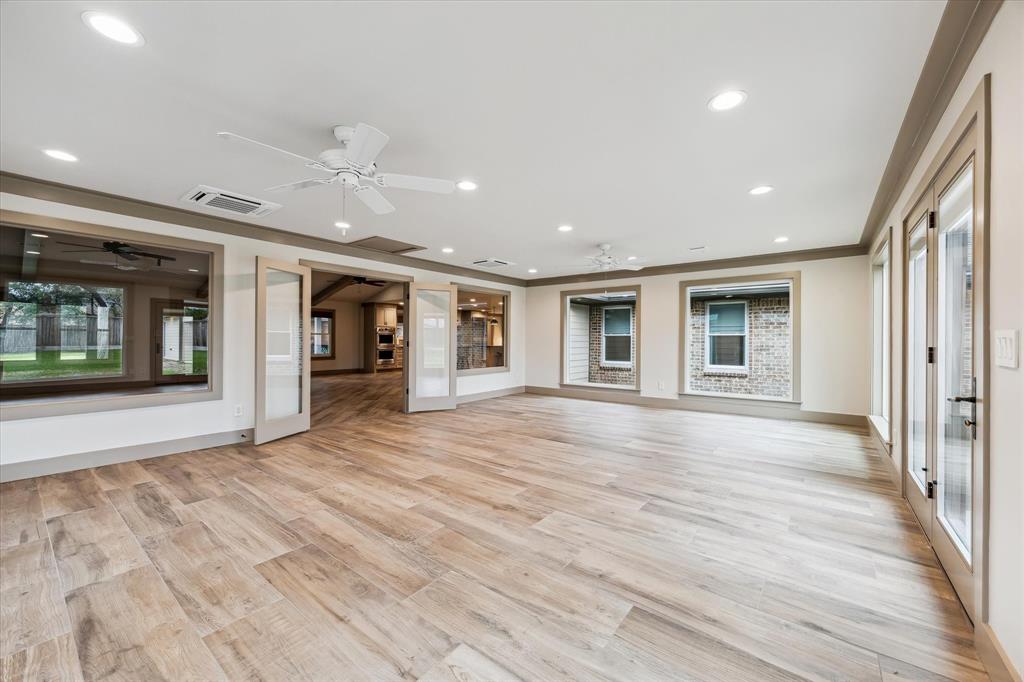 5807 Lilac Street, Katy, Texas image 11
