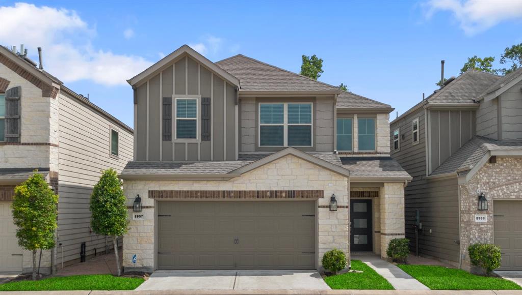 8957 Monterey View Drive, Houston, Texas image 1