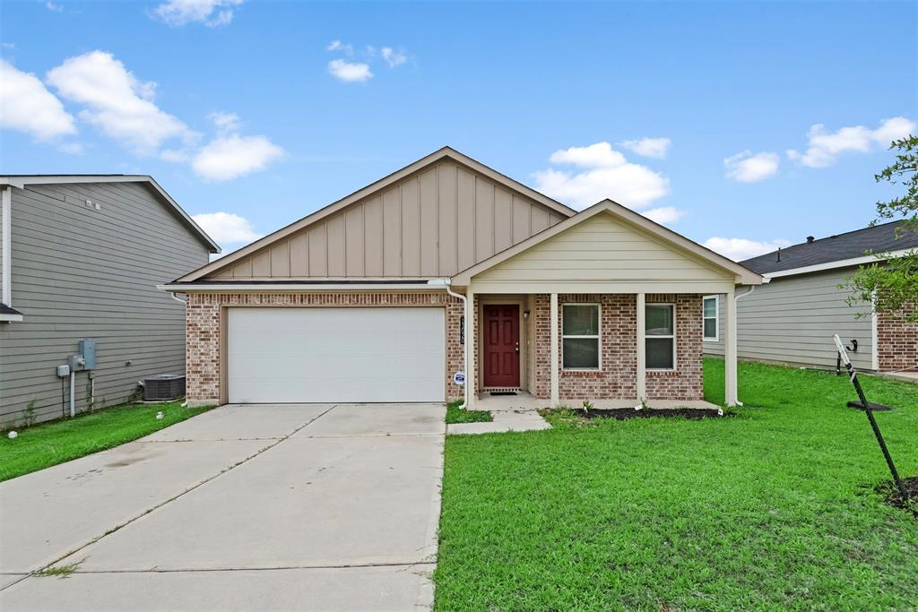 13020 N Green Wing Circle