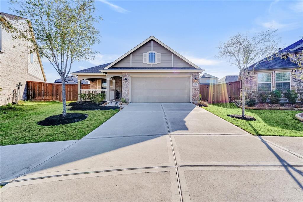 23002 Rosebriar Meadow Drive, Katy, Texas image 1