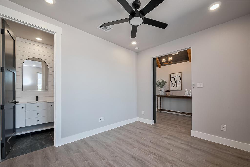 435 Sunset Trail Trl, Angleton, Texas image 28