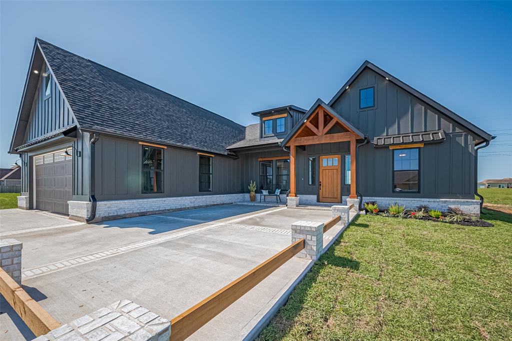 435 Sunset Trail Trl, Angleton, Texas image 7