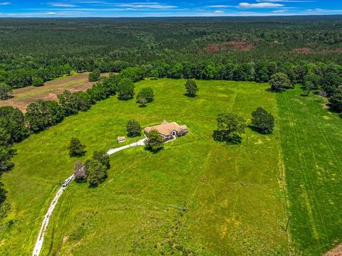 565 Four Notch Road Huntsville TX 77340