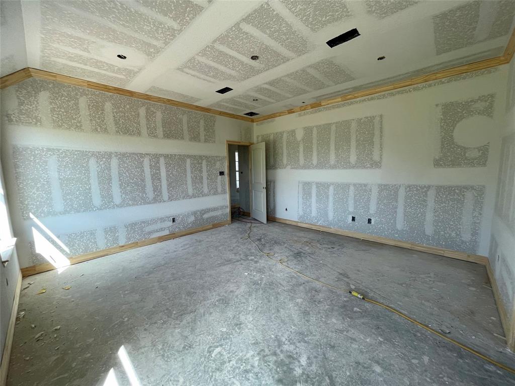 643 Longhorn Trail, Angleton, Texas image 6