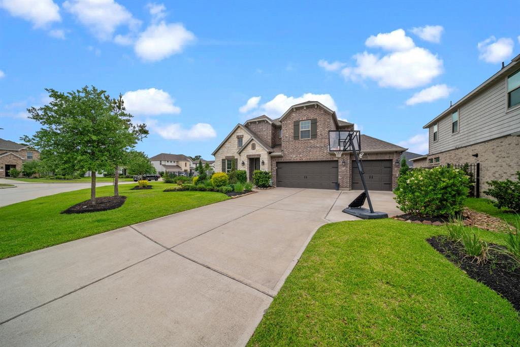 102 Cedar Hammock Trail, The Woodlands, Texas image 4