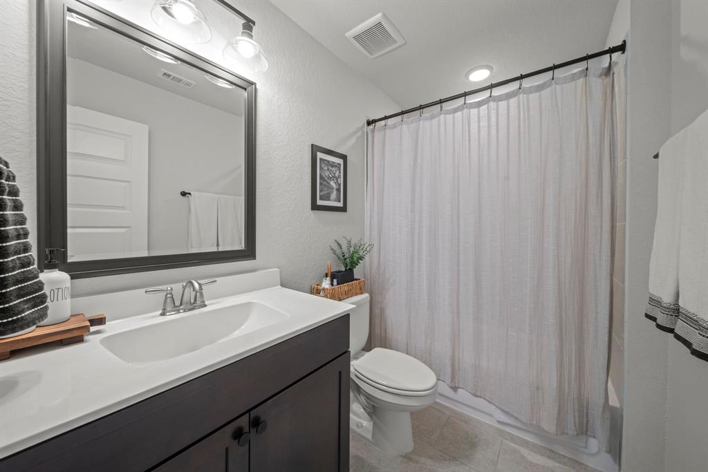 102 Cedar Hammock Trail, The Woodlands, Texas image 36
