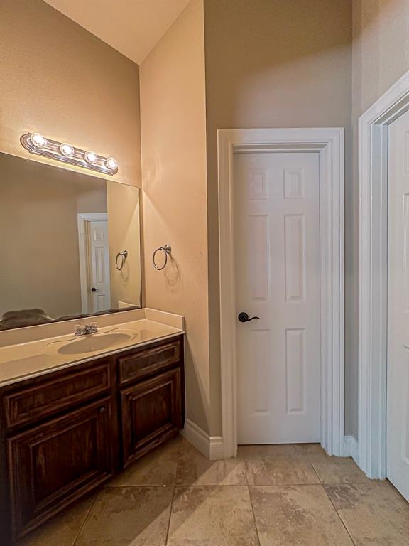 2703 Raven Ridge Drive, Pearland, Texas image 32