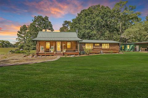 Photo of 1356 Pegoda Ranch Road, Woodlake, TX 75865 (MLS # 41525905)