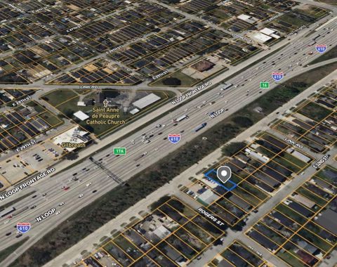 Photo of 917 North Loop, Houston, TX 77022 (MLS # 15459502)