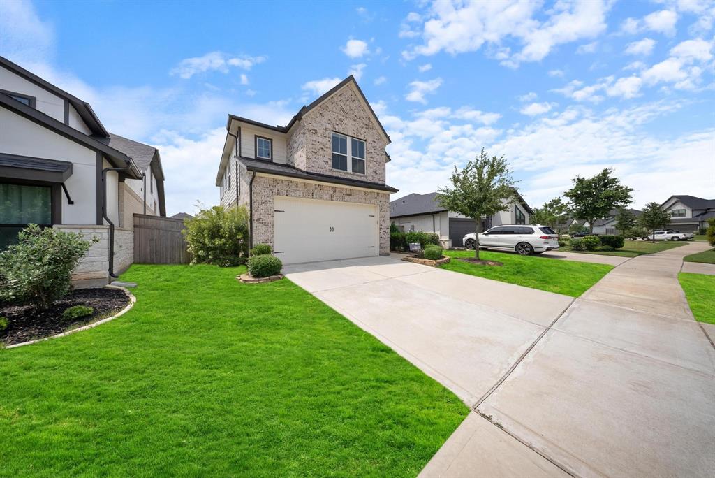 29023 Laurel Grove Lane, Fulshear, Texas image 3
