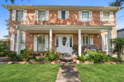 A home in Missouri City