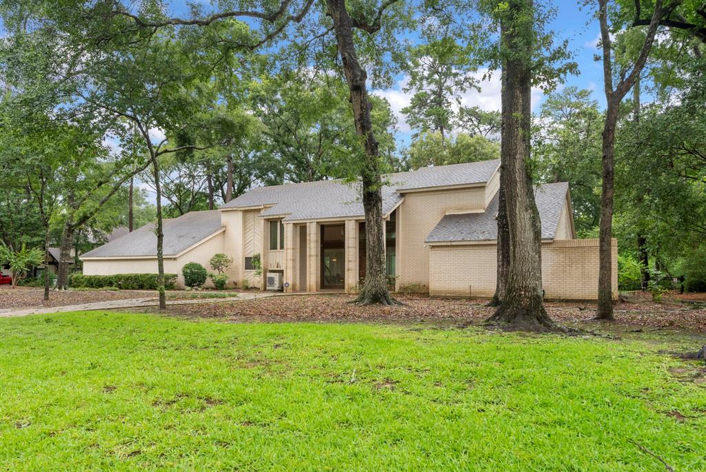 2 Wedgewood Point