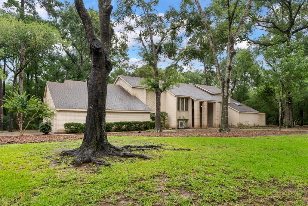 2 Wedgewood Point