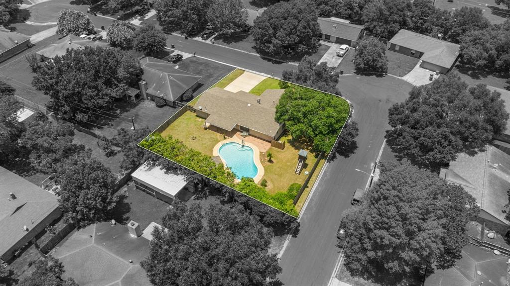 1001 Windy Drive, Brenham, Texas image 29
