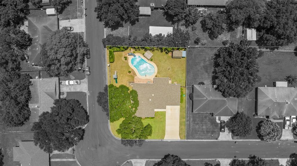 1001 Windy Drive, Brenham, Texas image 31