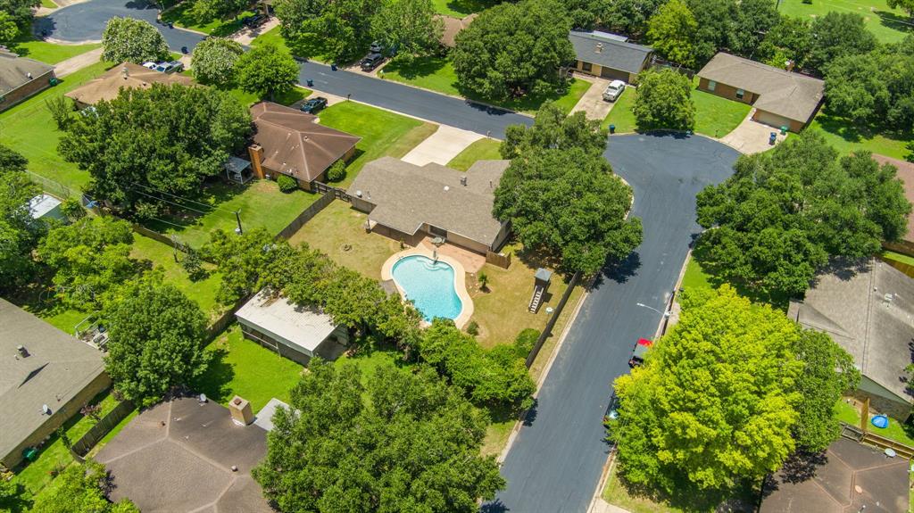 1001 Windy Drive, Brenham, Texas image 30
