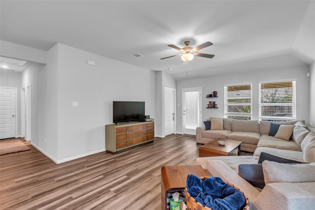 518 Ellwood Terrace Lane, Richmond, Texas image 10