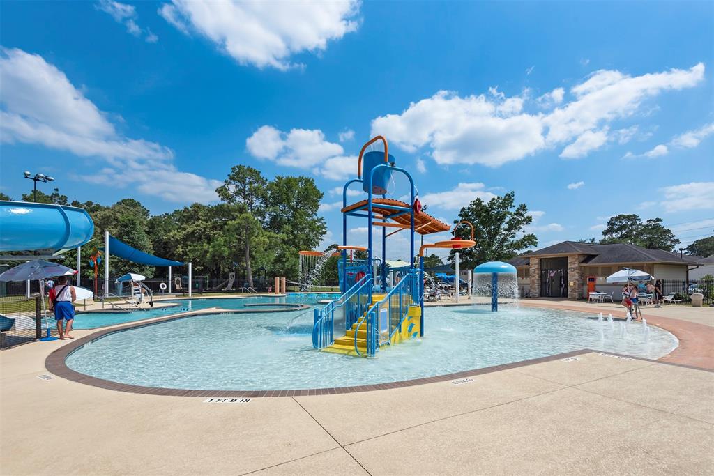 8318 Everleaf Drive, Spring, Texas image 44