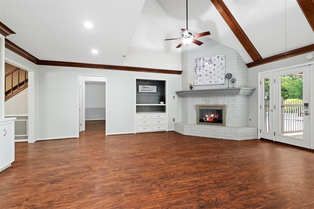 8318 Everleaf Drive, Spring, Texas image 9