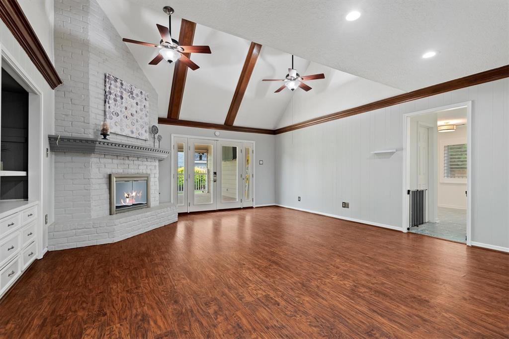 8318 Everleaf Drive, Spring, Texas image 10