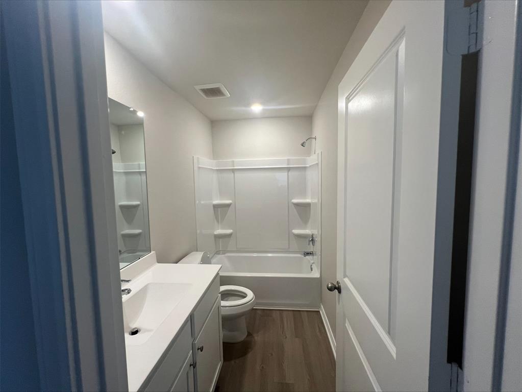 15850 Berry Hill Drive, Conroe, Texas image 6