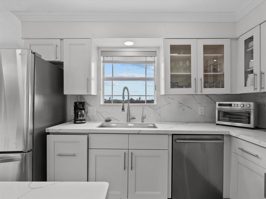 319 Francis Cove, Surfside Beach, Texas image 13