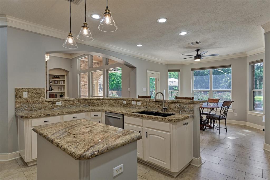 37706 Millers Pass, Pinehurst, Texas image 20