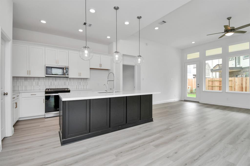 7718 Leaping Stag Lane, Katy, Texas image 15