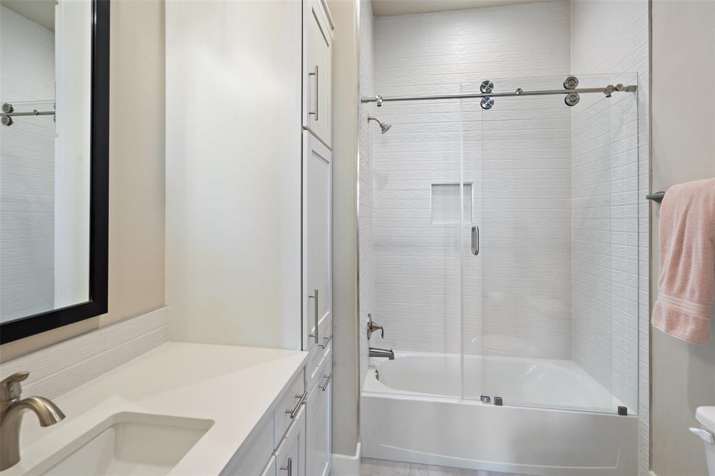 4810 R O Drive, Spicewood, Texas image 44