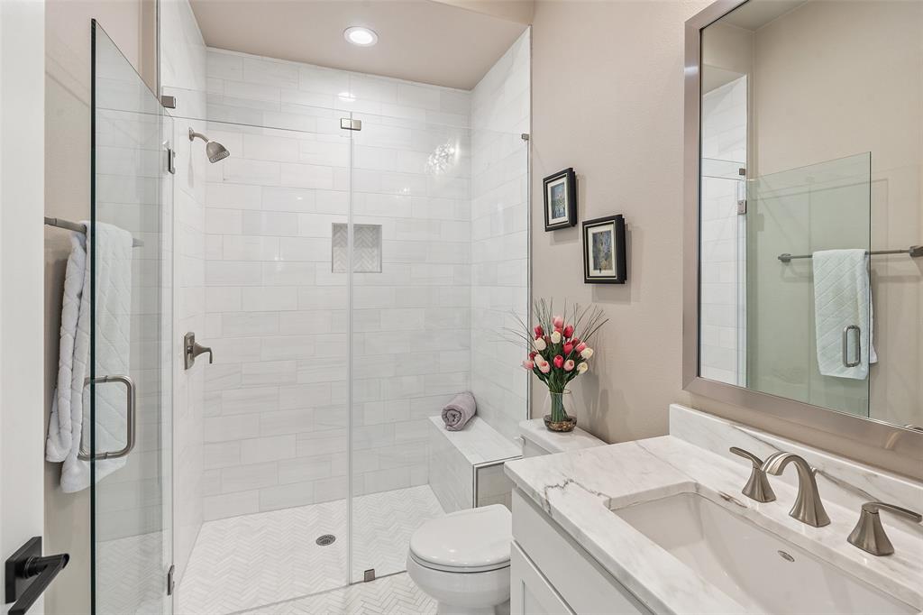 4810 R O Drive, Spicewood, Texas image 38