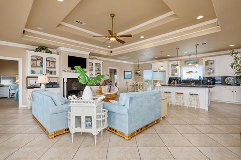 Single Family Residence in Crystal Beach TX 1110 Lagoon Drive 19.jpg