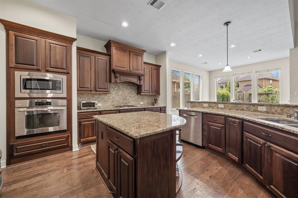 5527 Cedar Elm Lane, Fulshear, Texas image 9