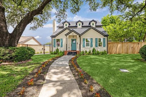 Photo of 805 English Street, Houston, TX 77009 (MLS # 46007051)