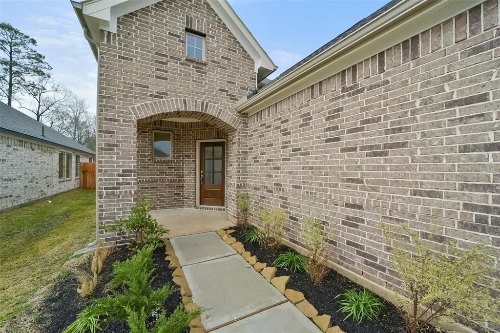 1707 Portia Lane, Conroe, Texas image 2