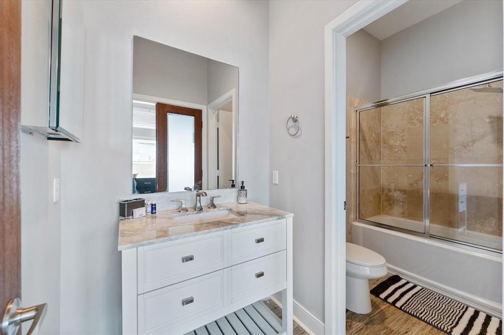 5811 Darling Street #A, Houston, Texas image 23