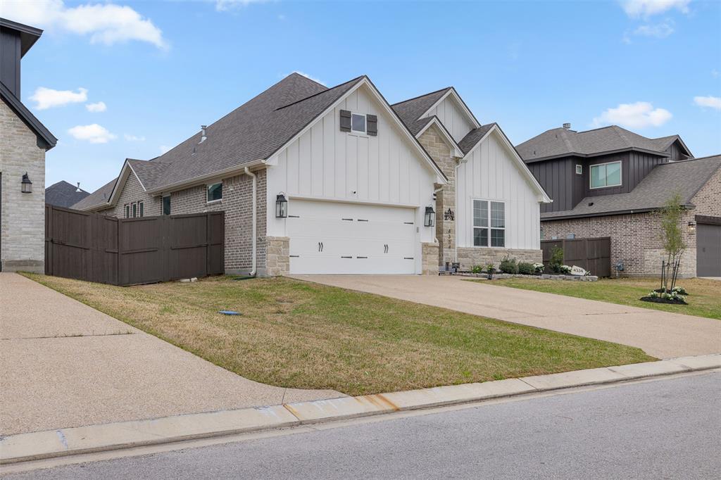 4334 Fox River Lane, Bryan, Texas image 5