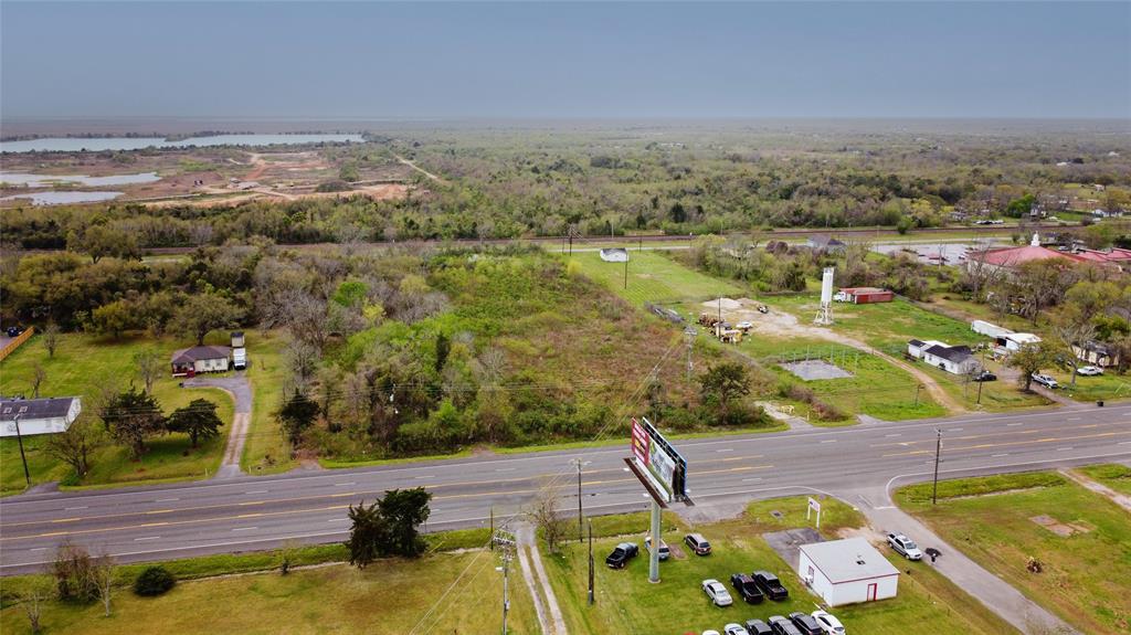 6235 Highway 6, Hitchcock, Texas image 16
