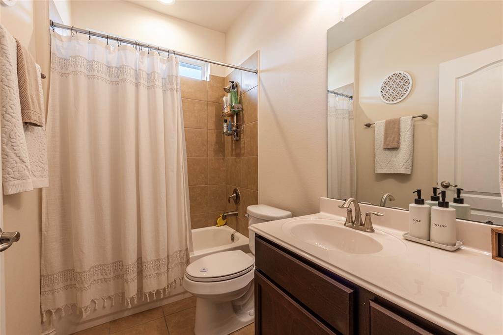 211 Brookwood Park Ln Lane, Dickinson, Texas image 26