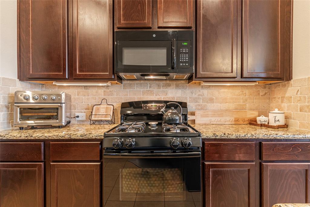 211 Brookwood Park Ln Lane, Dickinson, Texas image 15