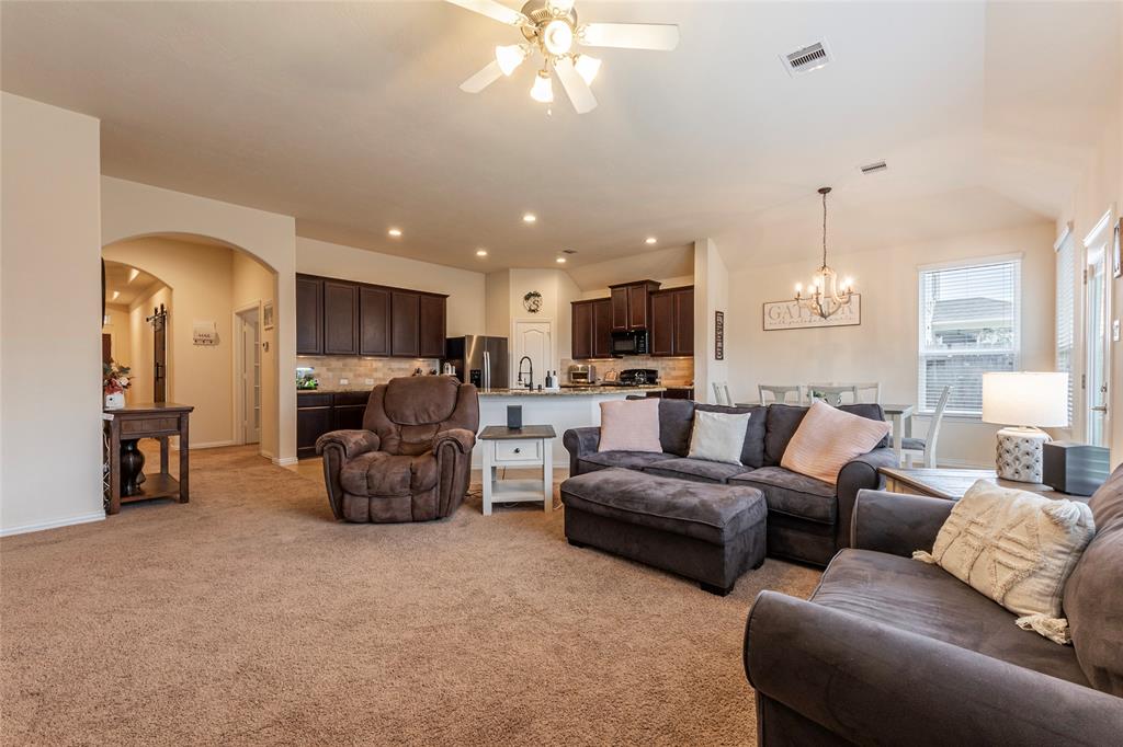 211 Brookwood Park Ln Lane, Dickinson, Texas image 11