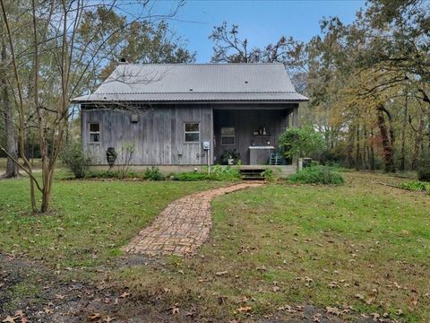 A home in Lufkin