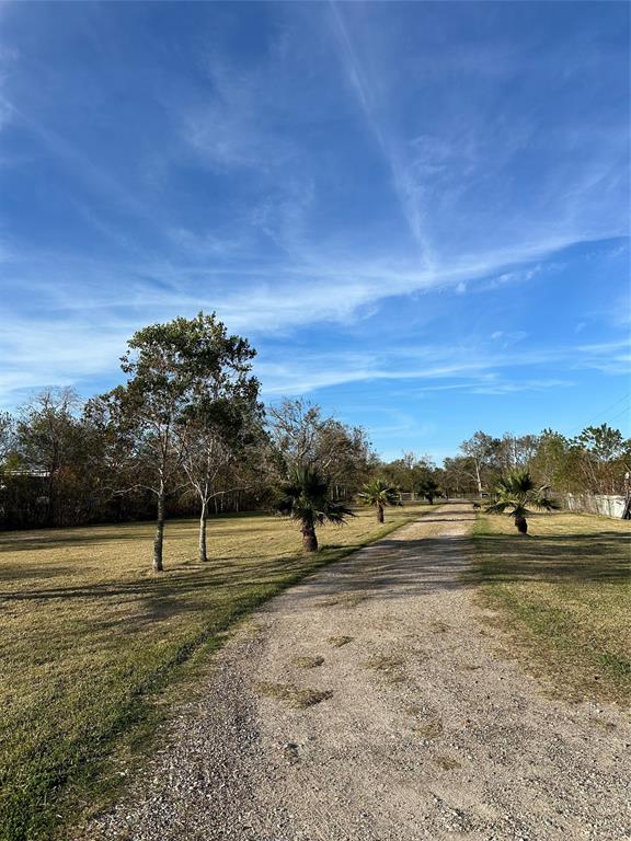 494 County Road 4891, Dayton, Texas image 1