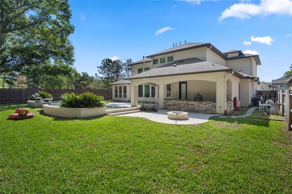 5810 Stratton Woods Drive