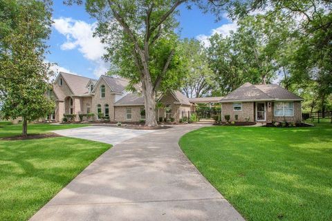 910 Saint Elmos Court Missouri City TX 77459
