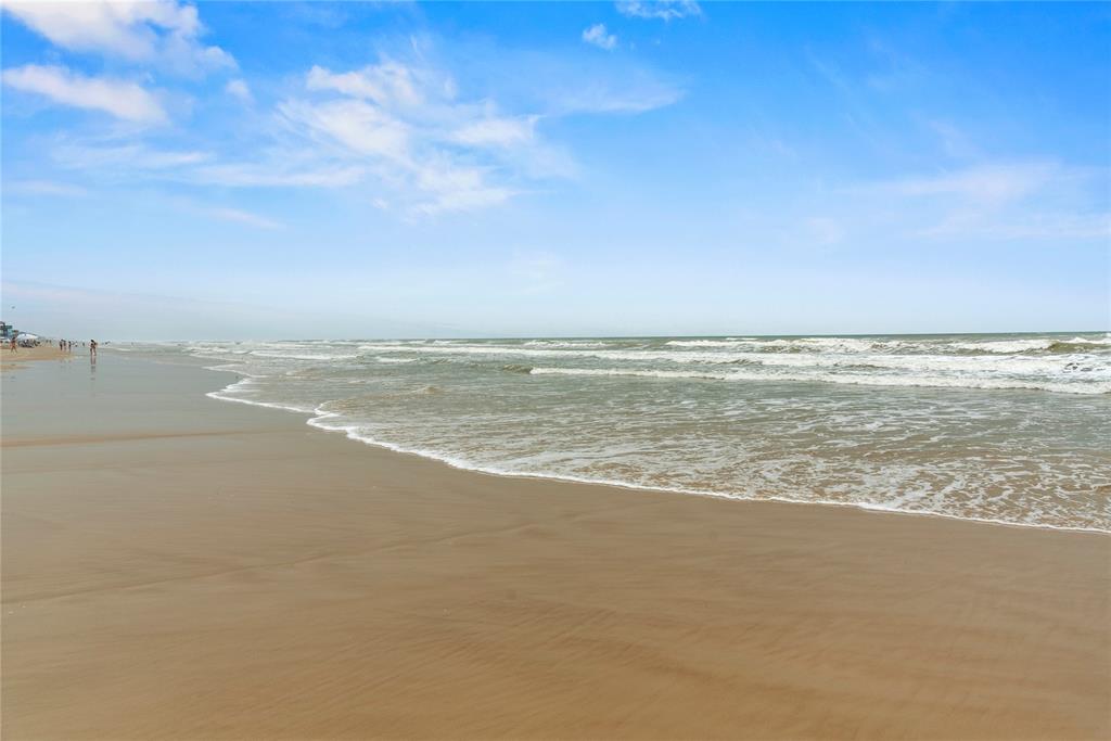 450 Creek Drive, Freeport, Texas image 38
