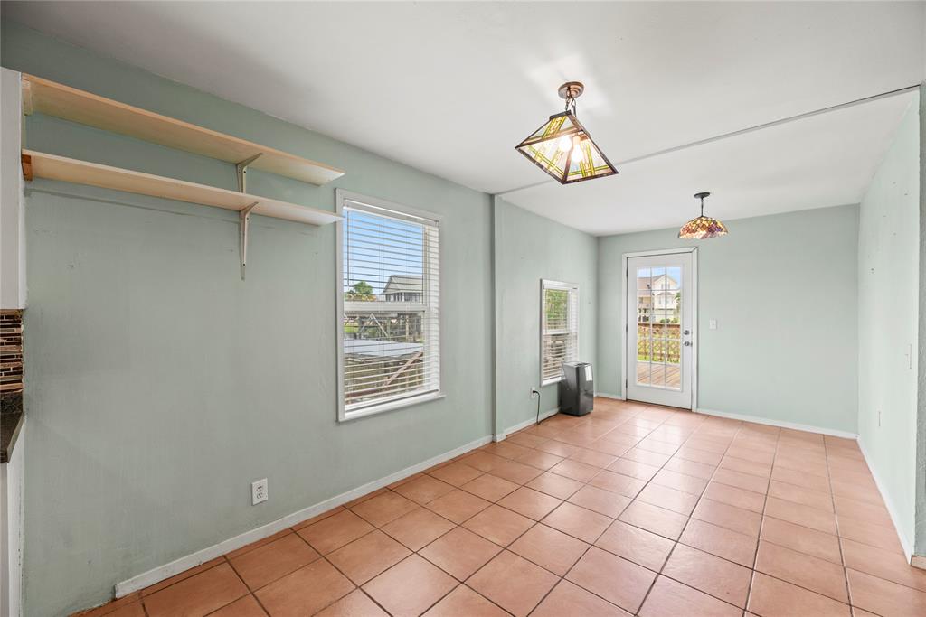 450 Creek Drive, Freeport, Texas image 15