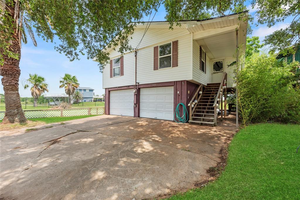 450 Creek Drive, Freeport, Texas image 4
